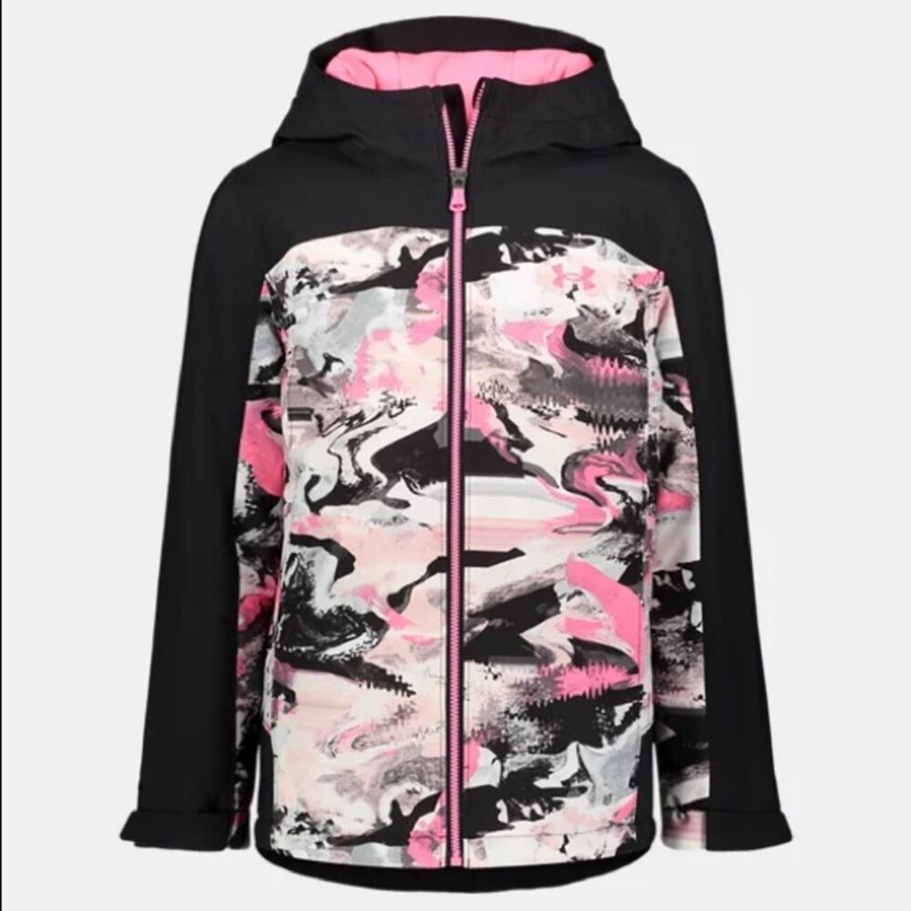 Under Armour Treetop Jacket in Black/Cerise